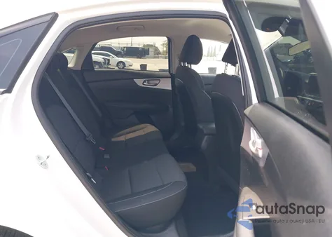 2024 Kia Forte Lxs из США, поврежденный, VIN 3KPF24AD1RE802414